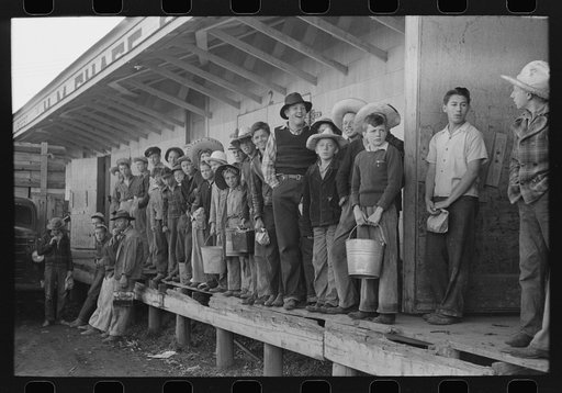 High school girls who are going to the pea fields. Nampa, Idaho