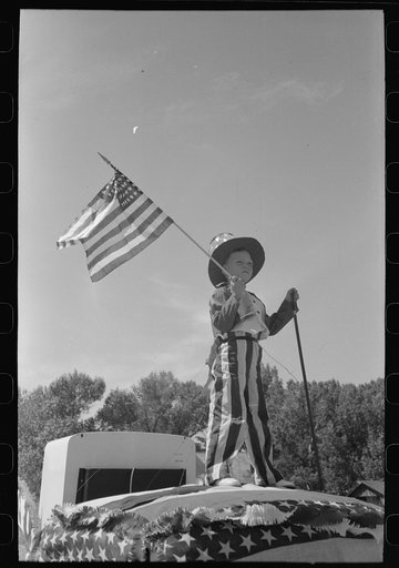 Decorated car in the Fourth of July parade at Vale, Oregon