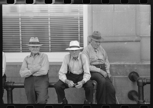 In front of bank, Walla Walla, Washington