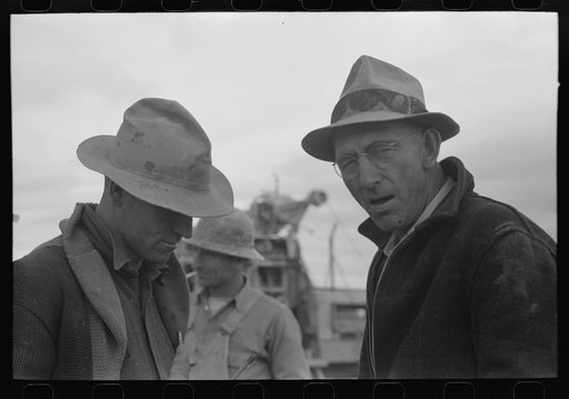 Workmen at Umatilla Ordnance Depot, Hermiston, Oregon