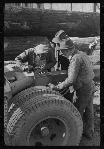 Crew of gyppo logging outfit, Tillamook County, Oregon