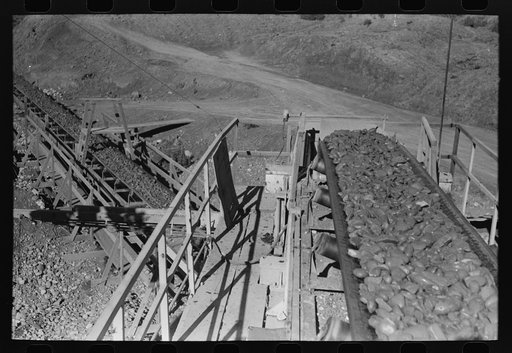 Gravel on long rubber conveyor belt at Shasta Dam, Shasta County, California