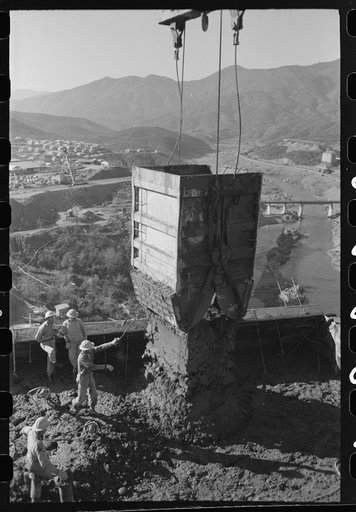 Dumping concrete in construction of Shasta Dam, Shasta County, California