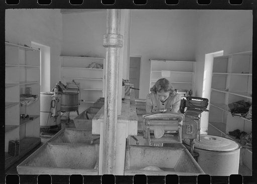 Untitled photo, possibly related to: Washday at the FSA (Farm Security Administration) Camelback Farms, Phoenix, Arizona