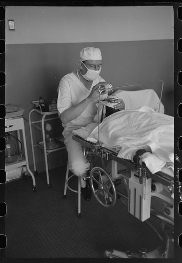 Giving anesthetic for operation at the Cairns General Hospital at the FSA (Farm Security Administration) farmworkers community, Eleven Mile Corner, Arizona