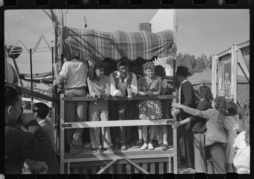 El Centro (vicinity), California. On the midway at the Imperial County Fair