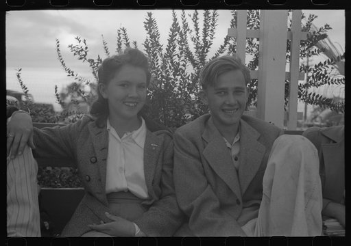 El Centro (vicinity), California. Young people at the Imperial County Fair