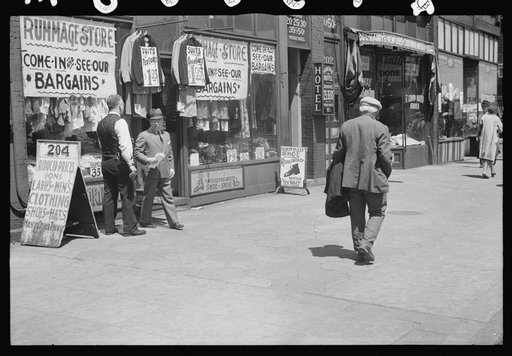 Street scene, Minneapolis, Minnesota