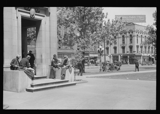Street scene, Minneapolis, Minnesota