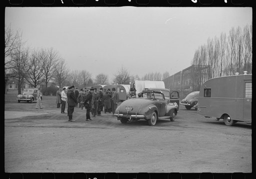 Washington, D.C. A demonstration of FSA (Farm Security Administration) trailers. Linking up for the parade