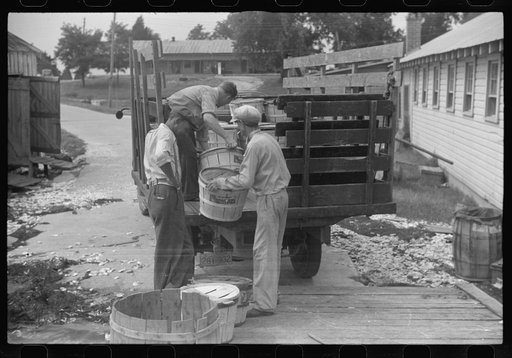 Loading crabs to be shipped to Washington. D.C. at Rock Point, Maryland