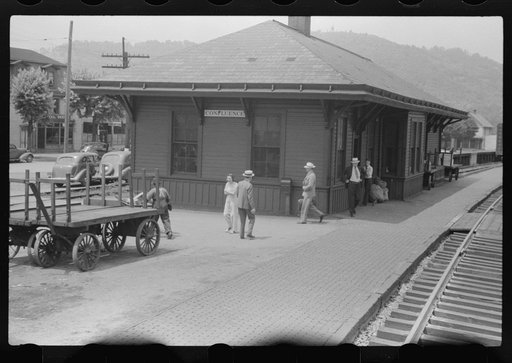 Railroad depot, Confluence, Pennsylvania