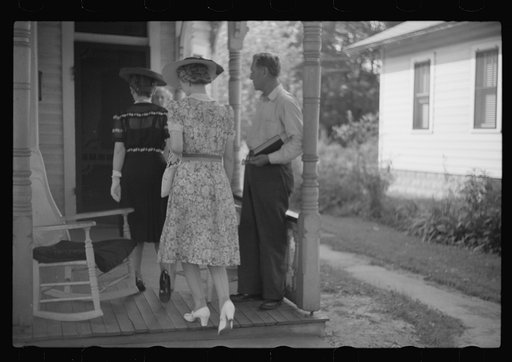 Untitled photo, possibly related to: Sunday afternoon visitors. Vincennes, Indiana