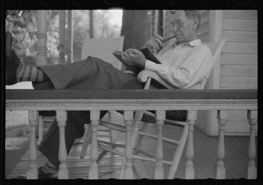 Untitled photo, possibly related to: Sunday afternoon visitors. Vincennes, Indiana