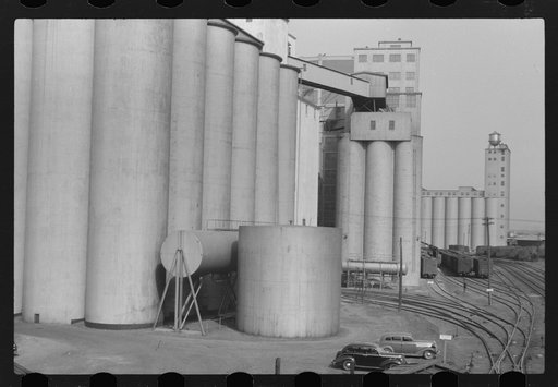 Elevators at Quaker Oats plant. Cedar Rapids, Iowa