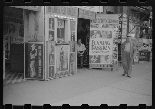 Untitled photo, possibly related to: South State Street, Chicago, Illinois