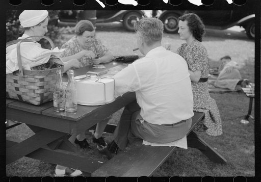 Bridge game following Sunday afternoon picnic. Vincennes, Indiana