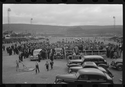Shenandoah (?), Pennsylvania. Crowds at the stadium surrounding the speakers' platform on the occasion of a mine workers' district (?) meeting when John L. Lewis addressed the workers