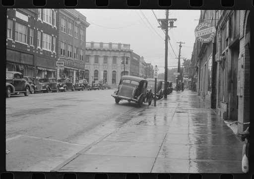 Rainy day on the main street of Roxboro, North Carolina