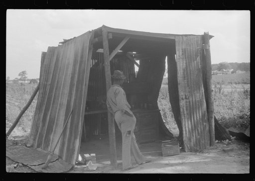 Cookhouse for migratory agricultural workers during strawberry season at Picket's Landing, Virginia