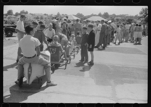 Start of a soapbox auto race at July 4th celebration at Salisbury, Maryland