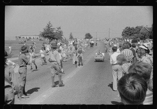 Spectators at soapbox auto race during July 4th celebration at Salisbury, Maryland