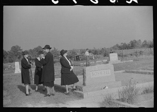 At a funeral of a member of an old Green County family, the Boswells, Georgia