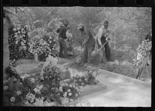 At a funeral of a member of an old Greene County family, the Boswells, Georgia