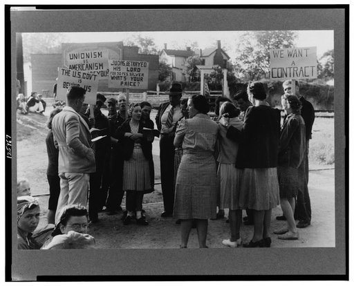 Pickets outside a textile mill in Greensboro, Green County, Georgia