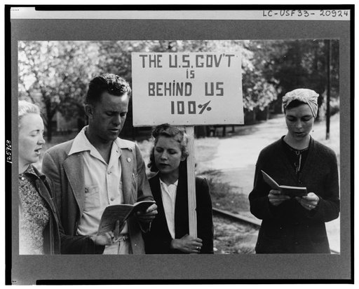 Pickets outside a textile mill in Greensboro, Green County, Georgia