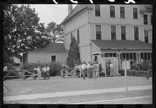 Filling out applications for employment at the Du Pont powder plant near Childersburg, at the employment office in Sylacauga, Alabama