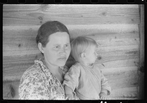 Untitled photo, possibly related to: Wife and child of a tenant farmer in northern Greene County, Georgia