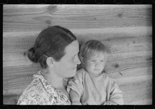 Untitled photo, possibly related to: Wife and child of a tenant farmer in northern Greene County, Georgia