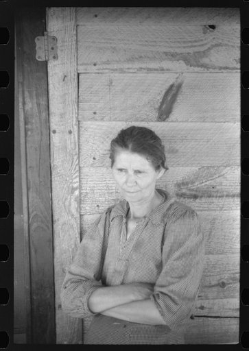 Tenant farm woman in northern Greene County, Georgia