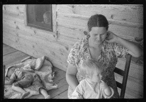 Tenant farm woman in northern Greene County, Georgia