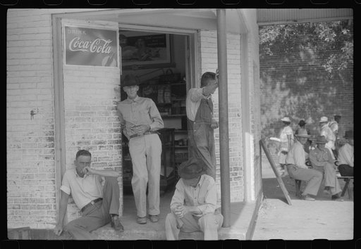 Saturday afternoon in White Plains, Greene County, Georgia