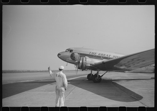 Washington, D.C. A plane coming into the municipal airport