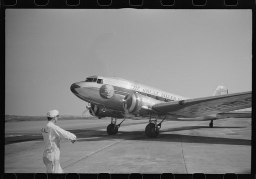 Washington, D.C. A plane coming into the municipal airport