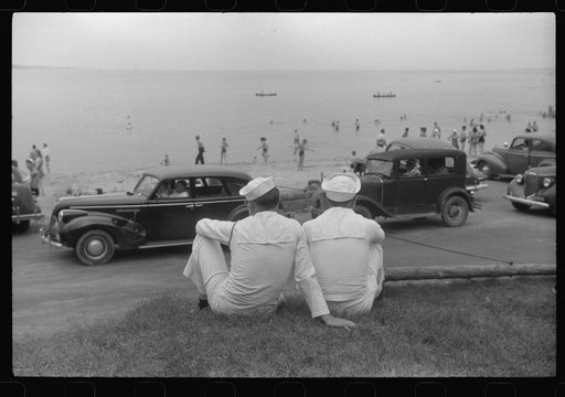 Untitled photo, possibly related to: Soldiers watching the bathing crowds at Yorktown, Virginia