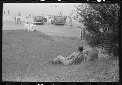 Soldiers and sailors watching bathing crowds at Yorktown, Virginia