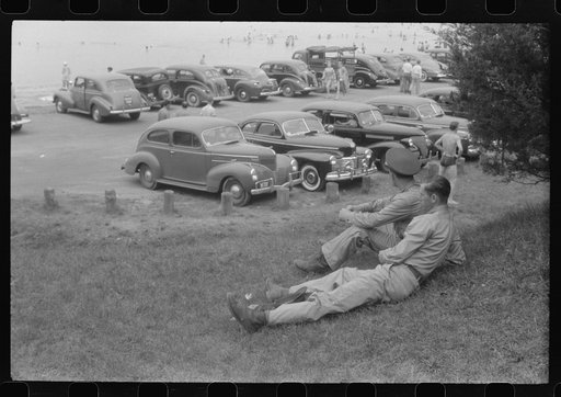 Untitled photo, possibly related to: Soldiers watching the bathing crowds at Yorktown, Virginia
