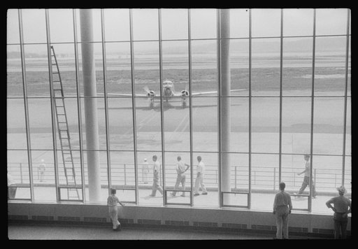 A plane taxiing in at the municipal airport in Washington, D.C.