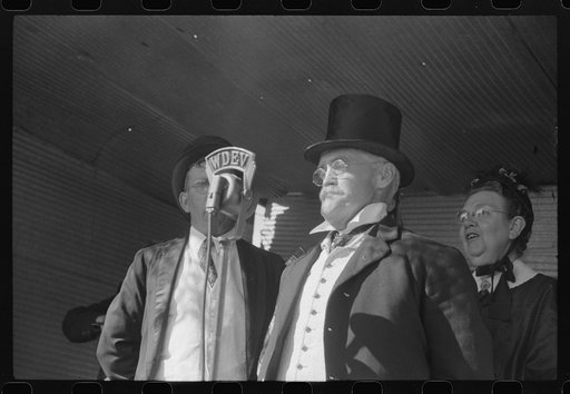 Untitled photo, possibly related to: Ballad singers at the "World's Fair" in Tunbridge, Vermont