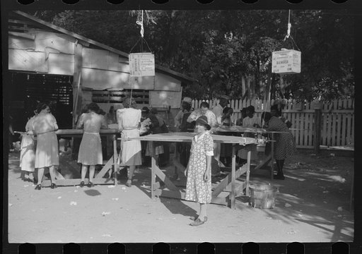 Untitled photo, possibly related to: Making quilts from surplus commodity cotton in Greensboro, Greene County, Georgia