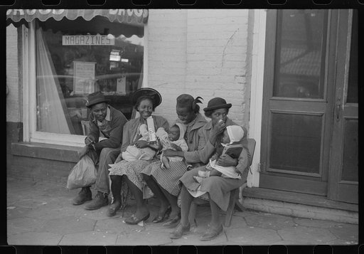Untitled photo, possibly related to: Greensboro, Greene County, Georgia. Street scene