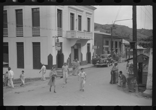 Street scene in the tobacco town of Barranquitas, Puerto Rico