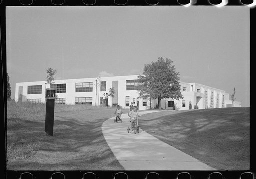 Untitled photo, possibly related to: Greenbelt school, Maryland