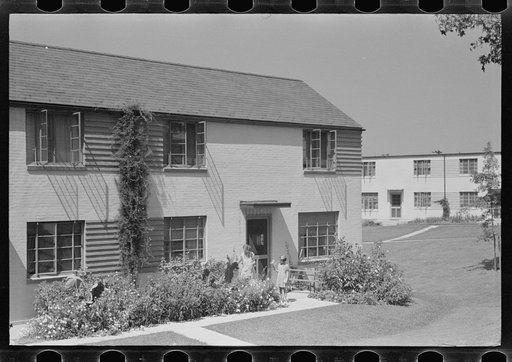 Greenbelt, Maryland. Homes with flowers