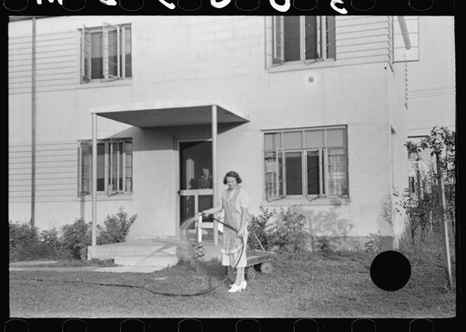 Untitled photo, possibly related to: Apartment house at Greenbelt, Maryland