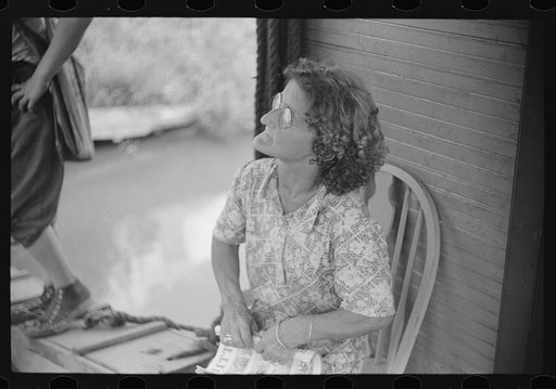 Wife of WPA (Works Progress Administration) worker living on riverboat, Charleston, West Virginia